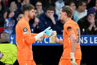 Şampiyonlar Ligi’nde Antonin Kinsky kabusu yaşadı! 17. dakikada oyundan alındı