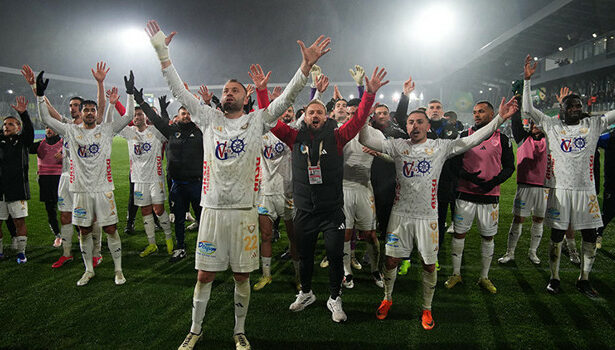 Süper Lig'e yükselme mücadelesinde Erzurumspor FK bir adım önde