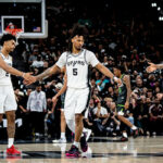 San Antonio Spurs 38 sayı fark attı, seriyi eşitledi!